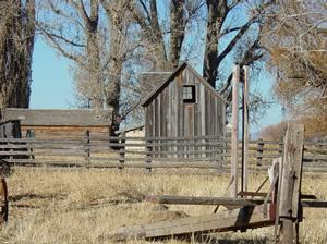 Sod_House_Ranch_bunkhouse-FWS photo Wikimedia